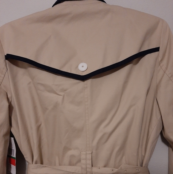 Tommy Hilfiger - Picture 6 of 7